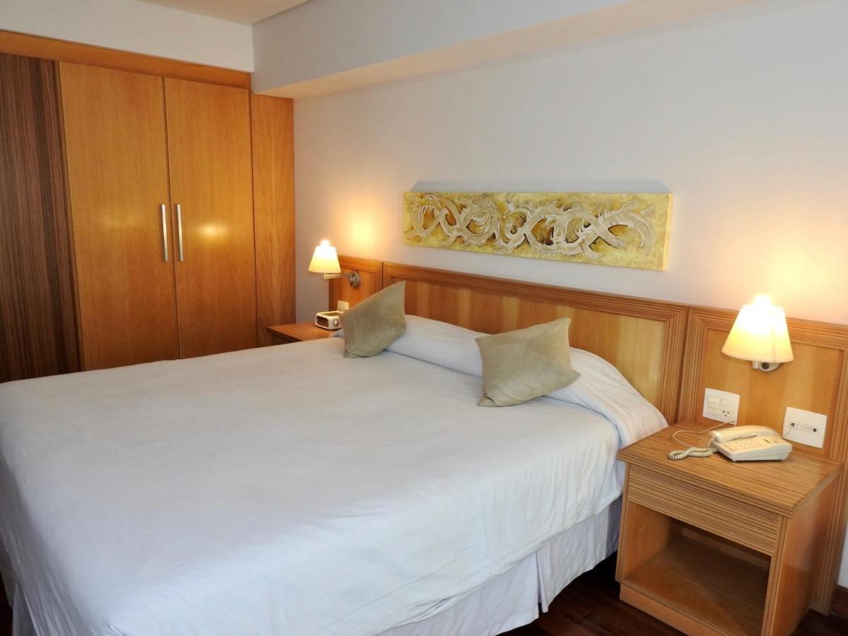 Constantino Hotel E Eventos Жуиз де Фора Екстериор снимка A bedroom at the hotel