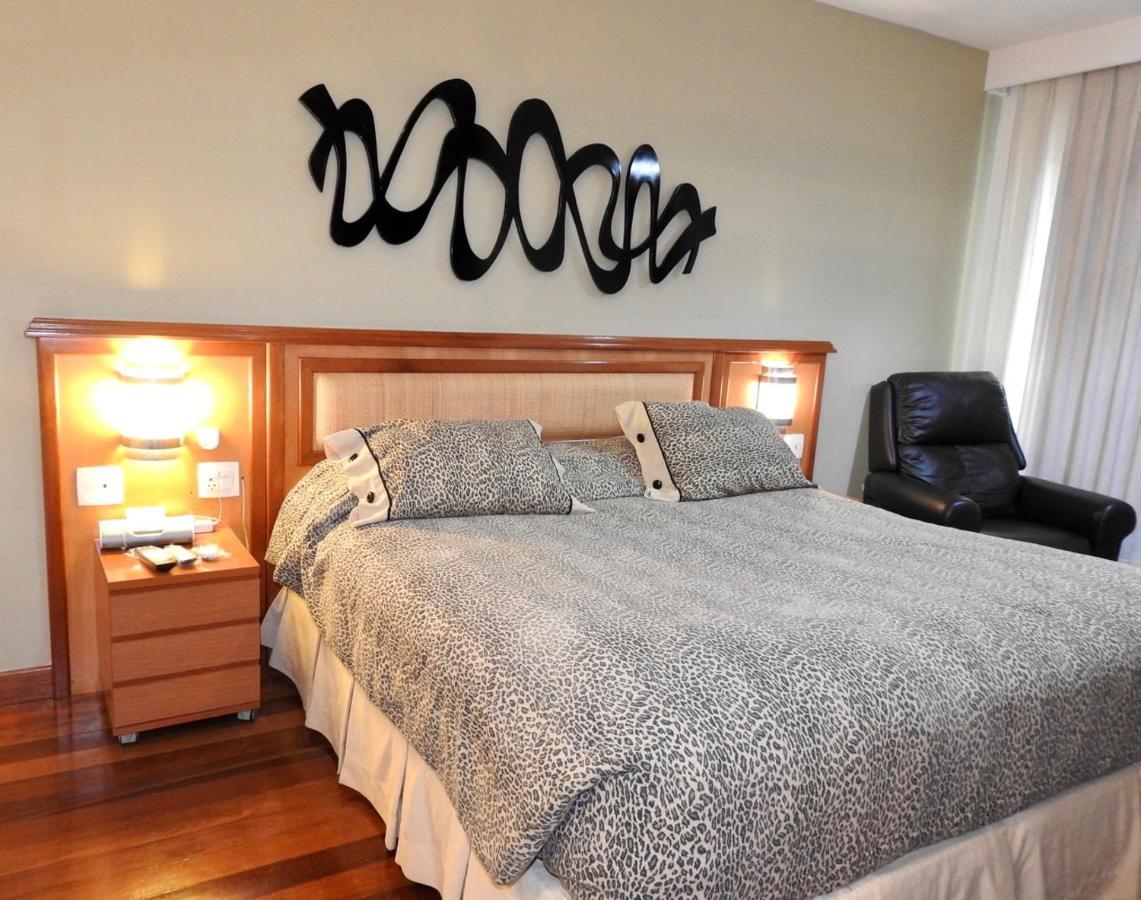 Constantino Hotel E Eventos Жуиз де Фора Екстериор снимка A bedroom in a hotel