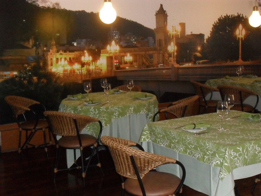 Constantino Hotel E Eventos Жуиз де Фора Екстериор снимка Restaurant in the hotel