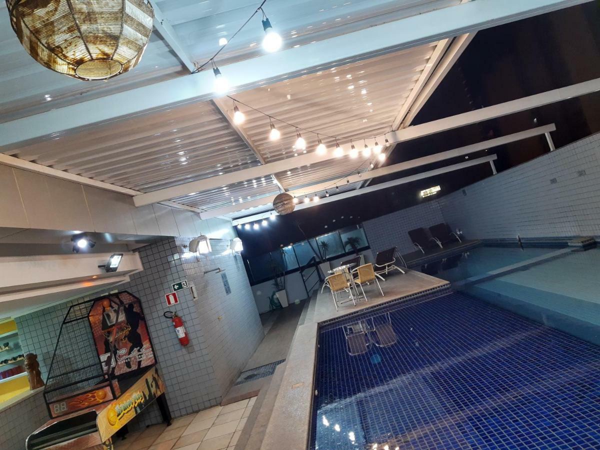 Constantino Hotel E Eventos Жуиз де Фора Екстериор снимка The swimming pool at the hotel